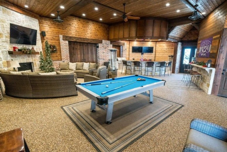 pebble-stone-interior-flooring